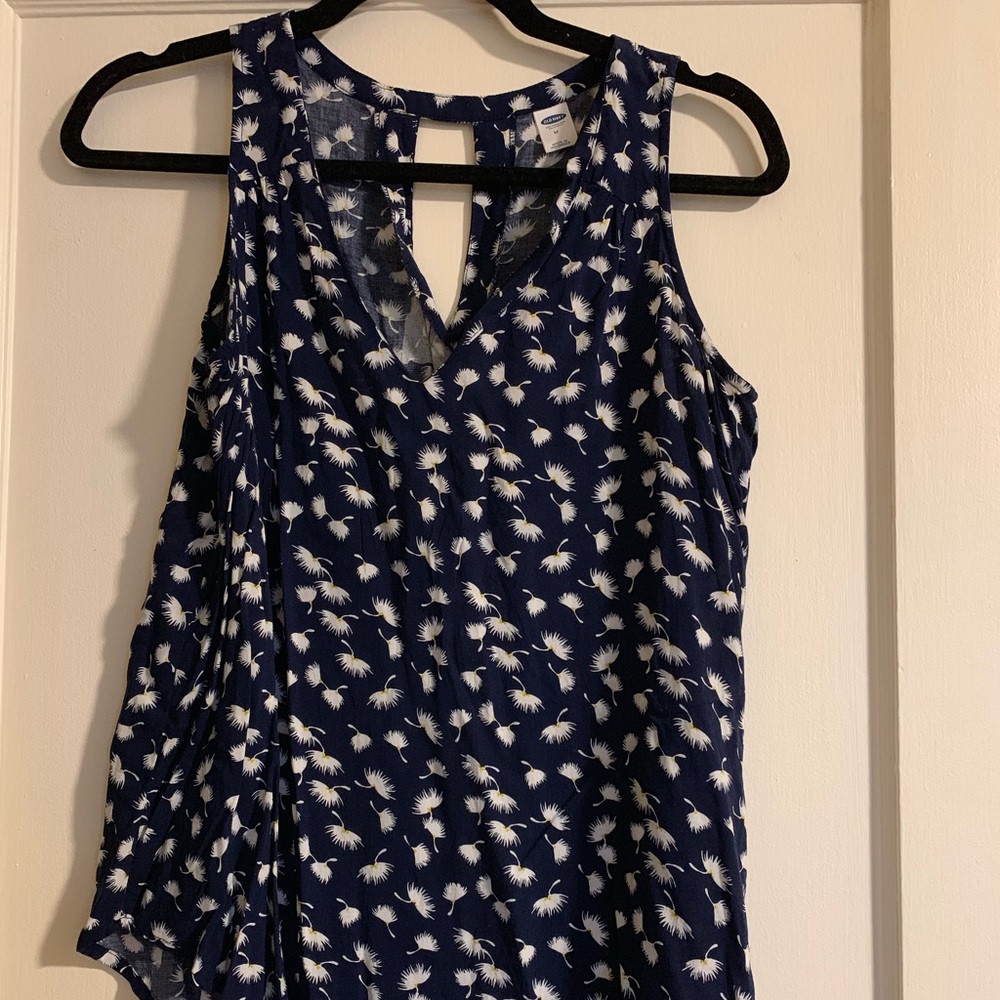 Old navy dandelion tank top